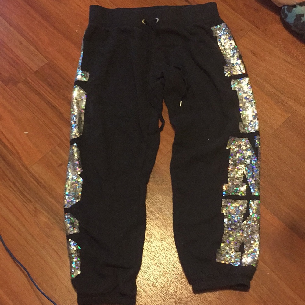 Victoria’s Secret Pink Cropped Sweatpants